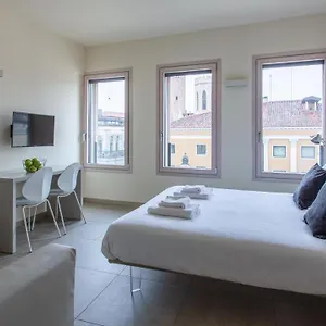 Apartman Erik Langer Pedrocchi